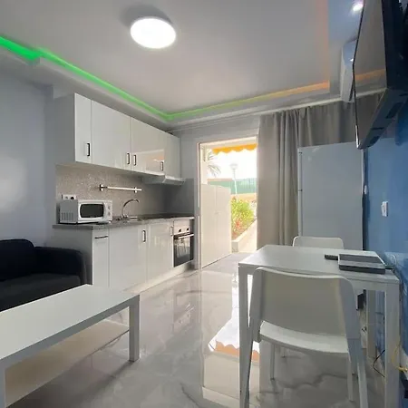 Koka Blue Lagoon - Fully Renovated Apartment Playa del Ingles (Gran Canaria)